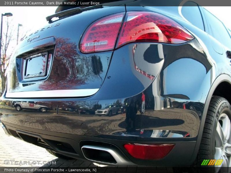 Dark Blue Metallic / Luxor Beige 2011 Porsche Cayenne
