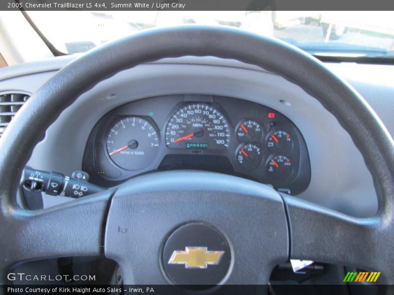 Summit White / Light Gray 2005 Chevrolet TrailBlazer LS 4x4