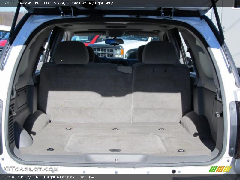 Summit White / Light Gray 2005 Chevrolet TrailBlazer LS 4x4