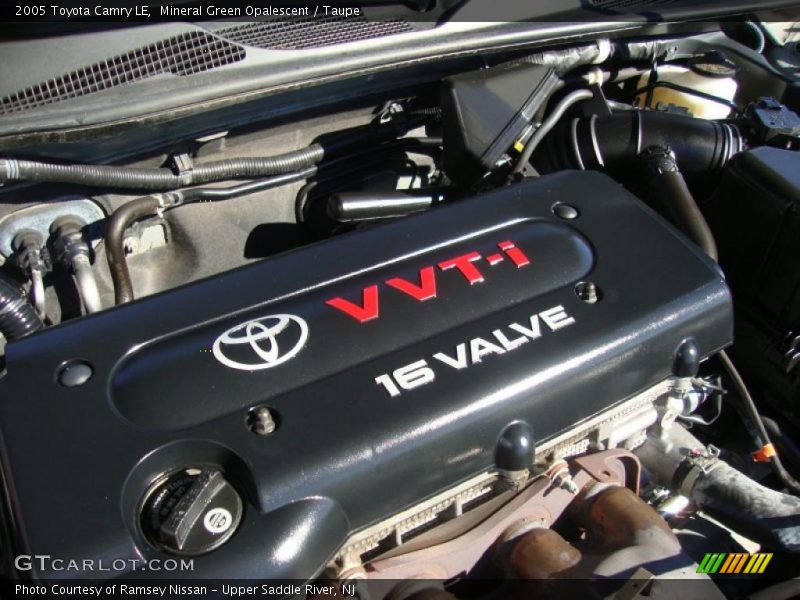 Mineral Green Opalescent / Taupe 2005 Toyota Camry LE