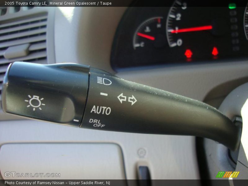 Mineral Green Opalescent / Taupe 2005 Toyota Camry LE