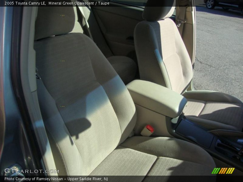 Mineral Green Opalescent / Taupe 2005 Toyota Camry LE