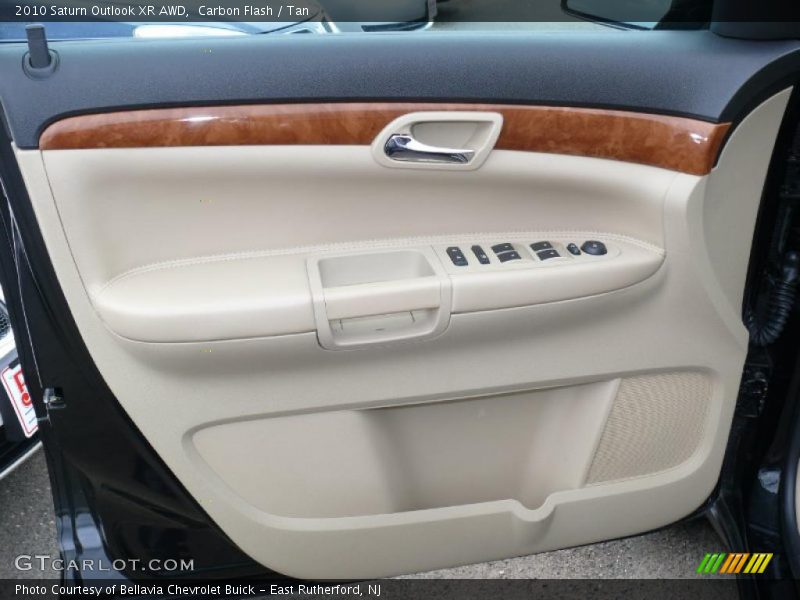 Door Panel of 2010 Outlook XR AWD