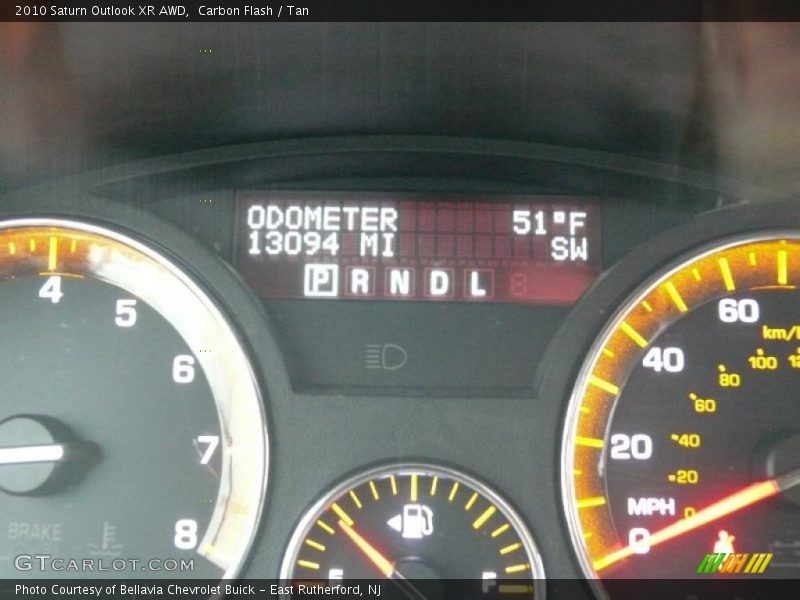 Carbon Flash / Tan 2010 Saturn Outlook XR AWD