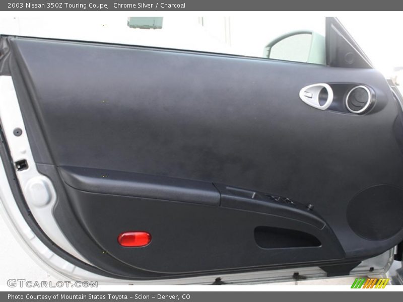 Door Panel of 2003 350Z Touring Coupe
