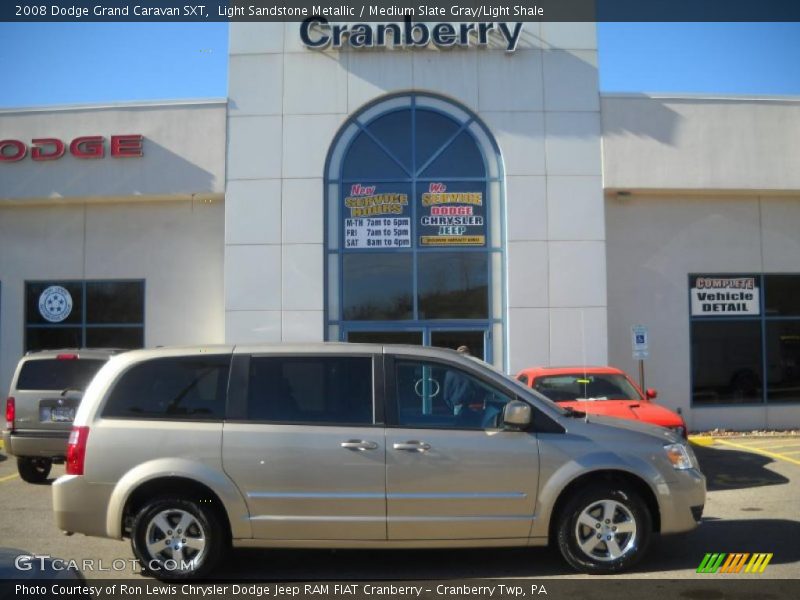 Light Sandstone Metallic / Medium Slate Gray/Light Shale 2008 Dodge Grand Caravan SXT