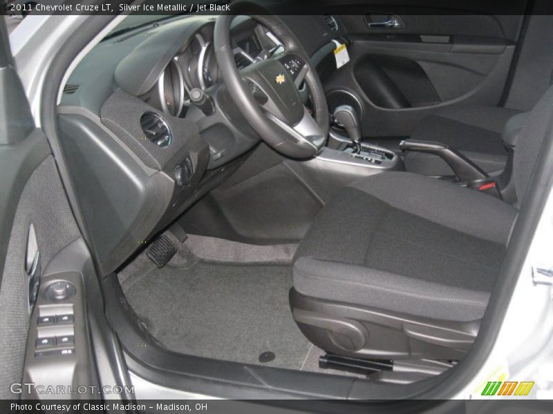  2011 Cruze LT Jet Black Interior