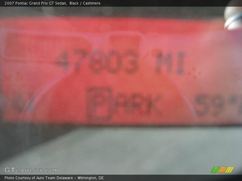 Black / Cashmere 2007 Pontiac Grand Prix GT Sedan