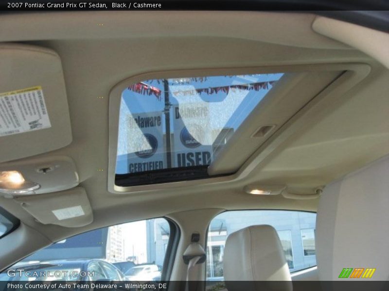 Black / Cashmere 2007 Pontiac Grand Prix GT Sedan