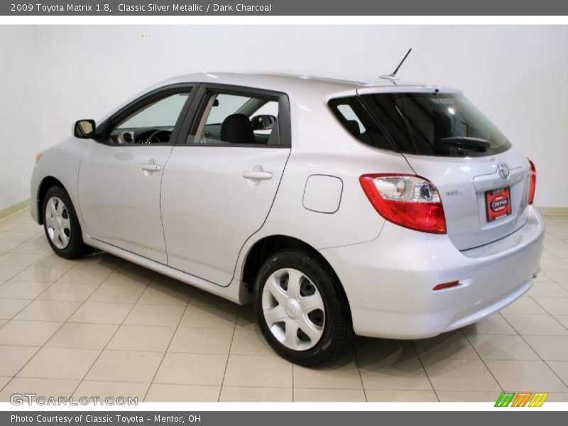 Classic Silver Metallic / Dark Charcoal 2009 Toyota Matrix 1.8