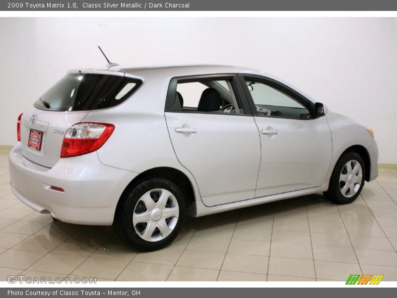 Classic Silver Metallic / Dark Charcoal 2009 Toyota Matrix 1.8