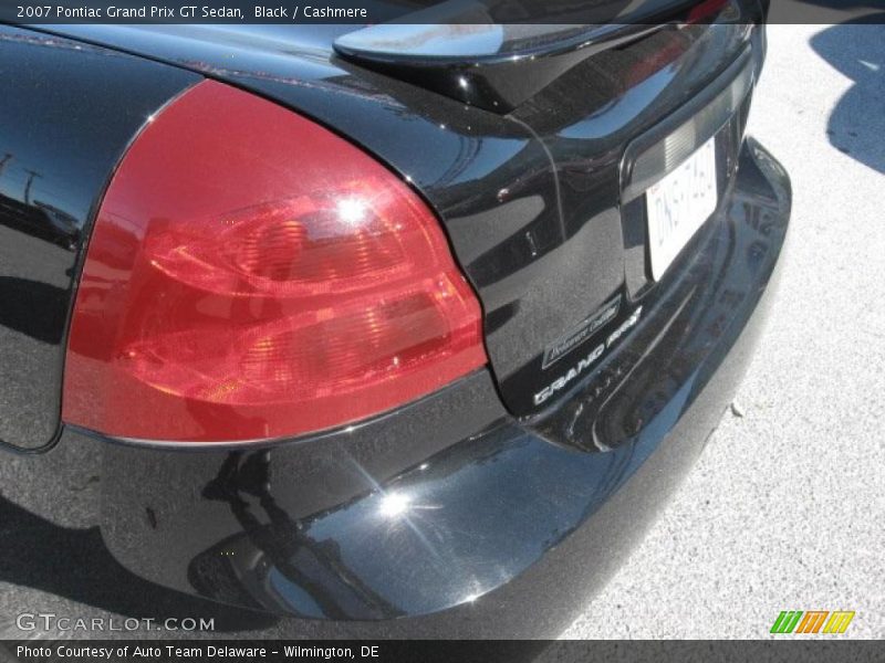 Black / Cashmere 2007 Pontiac Grand Prix GT Sedan