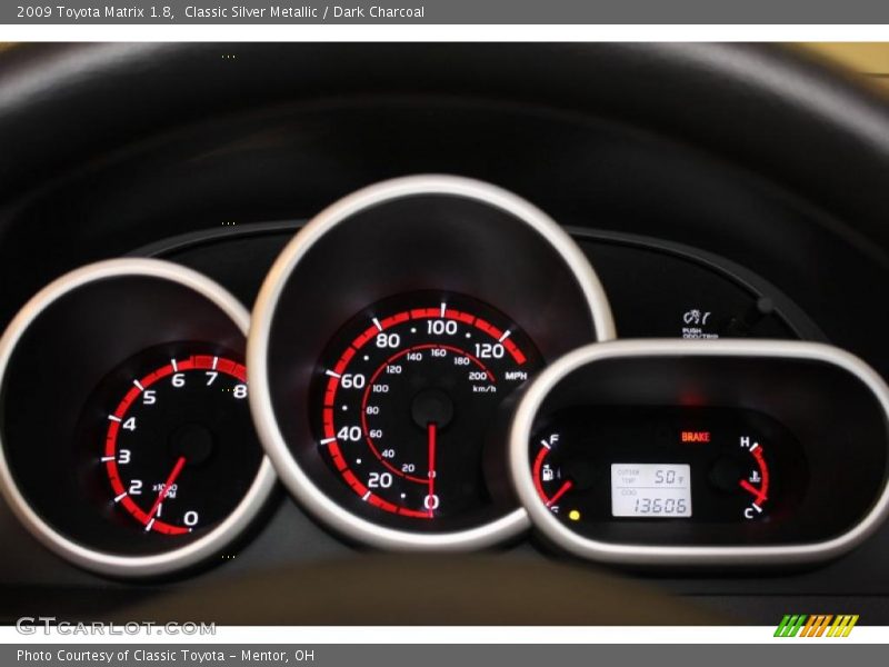 Classic Silver Metallic / Dark Charcoal 2009 Toyota Matrix 1.8
