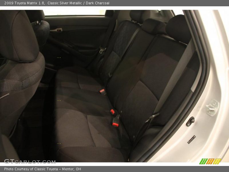 Classic Silver Metallic / Dark Charcoal 2009 Toyota Matrix 1.8