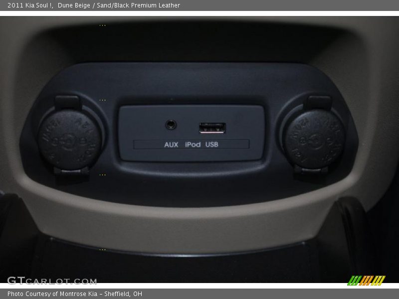 Dune Beige / Sand/Black Premium Leather 2011 Kia Soul !