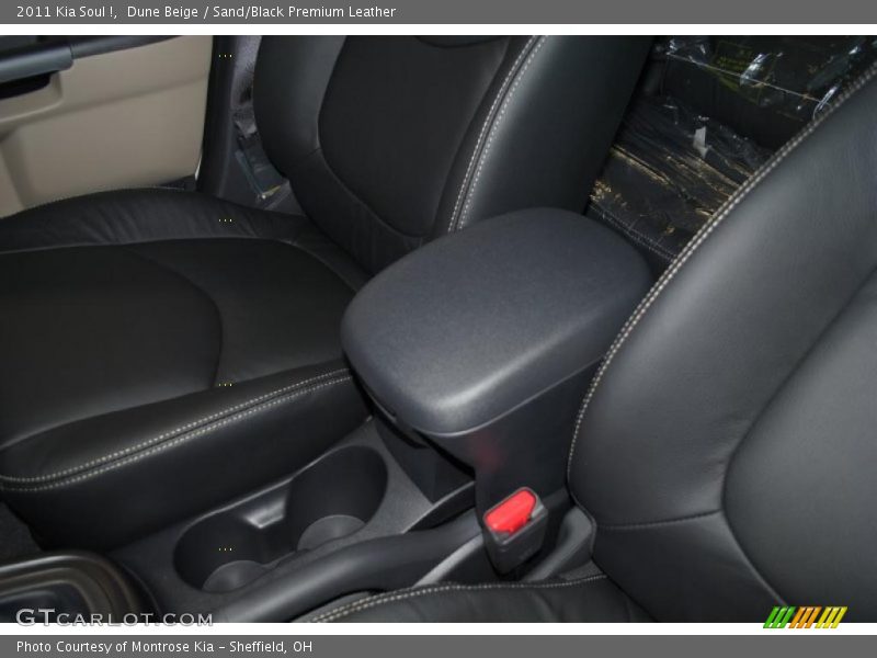 Dune Beige / Sand/Black Premium Leather 2011 Kia Soul !