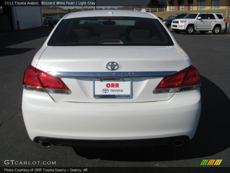 Blizzard White Pearl / Light Gray 2011 Toyota Avalon