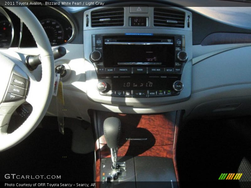 Blizzard White Pearl / Light Gray 2011 Toyota Avalon