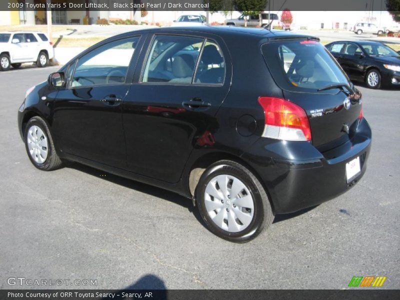 Black Sand Pearl / Dark Charcoal 2009 Toyota Yaris 5 Door Liftback