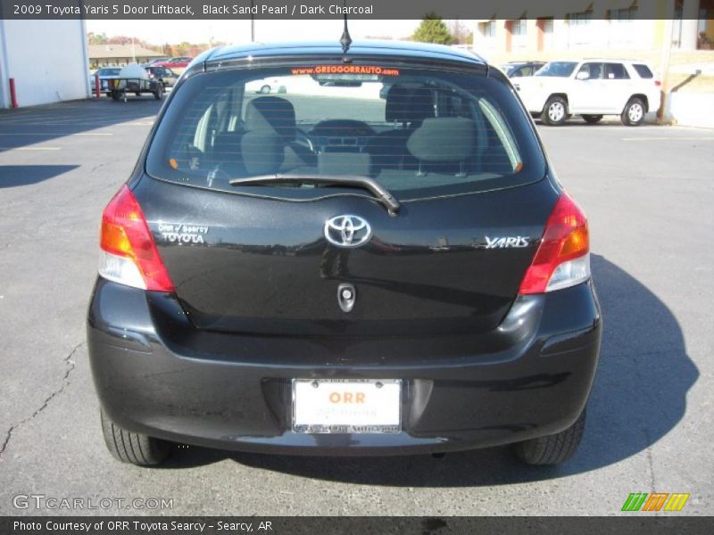 Black Sand Pearl / Dark Charcoal 2009 Toyota Yaris 5 Door Liftback