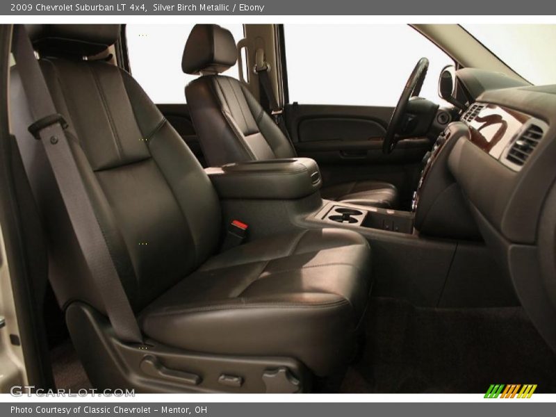 Silver Birch Metallic / Ebony 2009 Chevrolet Suburban LT 4x4