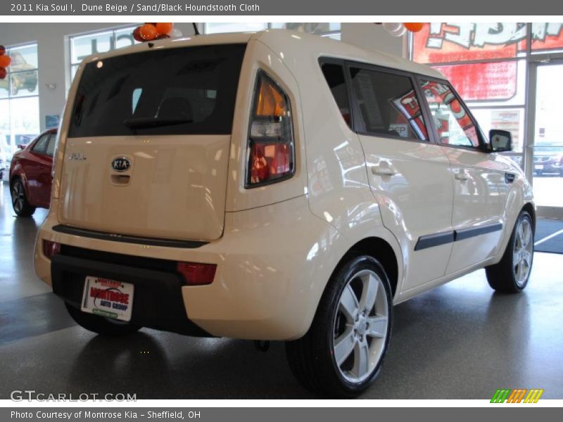 Dune Beige / Sand/Black Houndstooth Cloth 2011 Kia Soul !