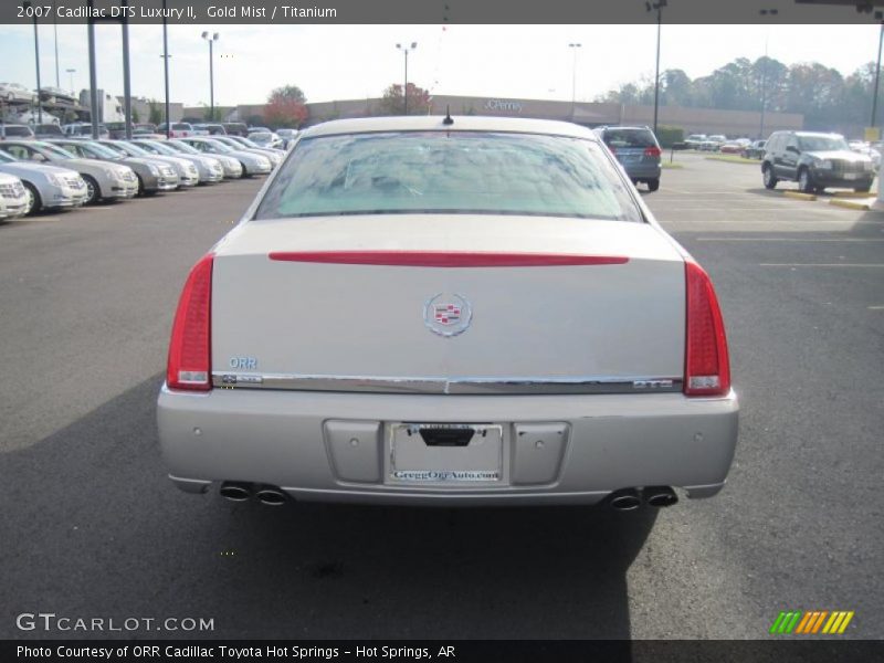 Gold Mist / Titanium 2007 Cadillac DTS Luxury II