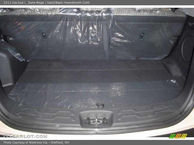 Dune Beige / Sand/Black Houndstooth Cloth 2011 Kia Soul !