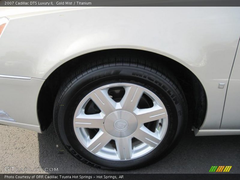 Gold Mist / Titanium 2007 Cadillac DTS Luxury II