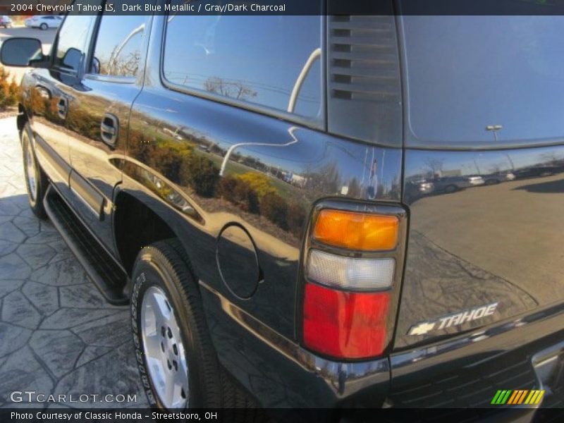 Dark Blue Metallic / Gray/Dark Charcoal 2004 Chevrolet Tahoe LS