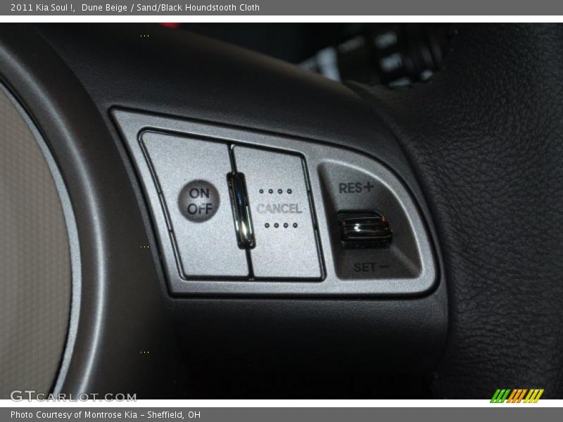 Dune Beige / Sand/Black Houndstooth Cloth 2011 Kia Soul !