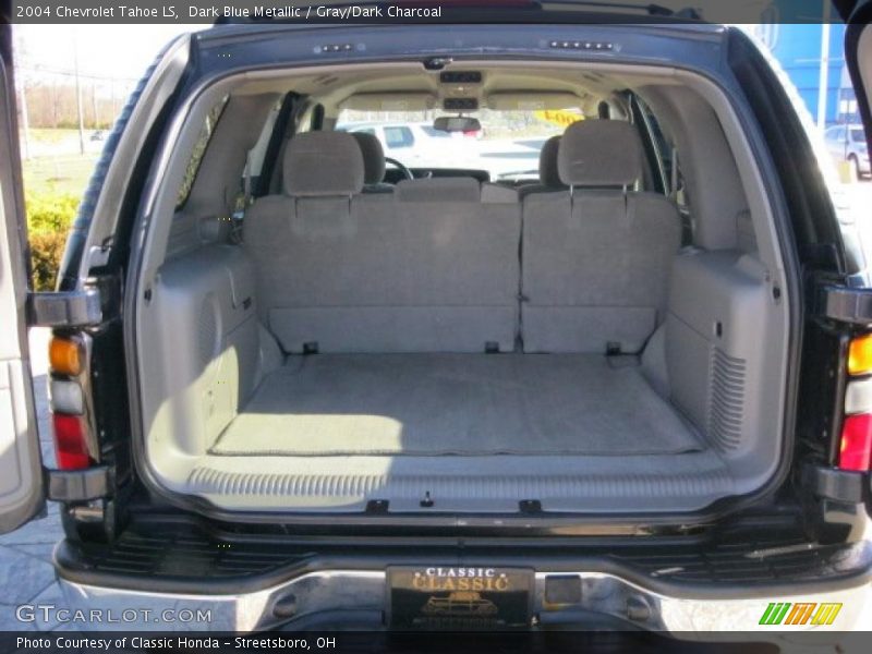 Dark Blue Metallic / Gray/Dark Charcoal 2004 Chevrolet Tahoe LS