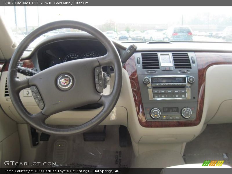 Gold Mist / Titanium 2007 Cadillac DTS Luxury II