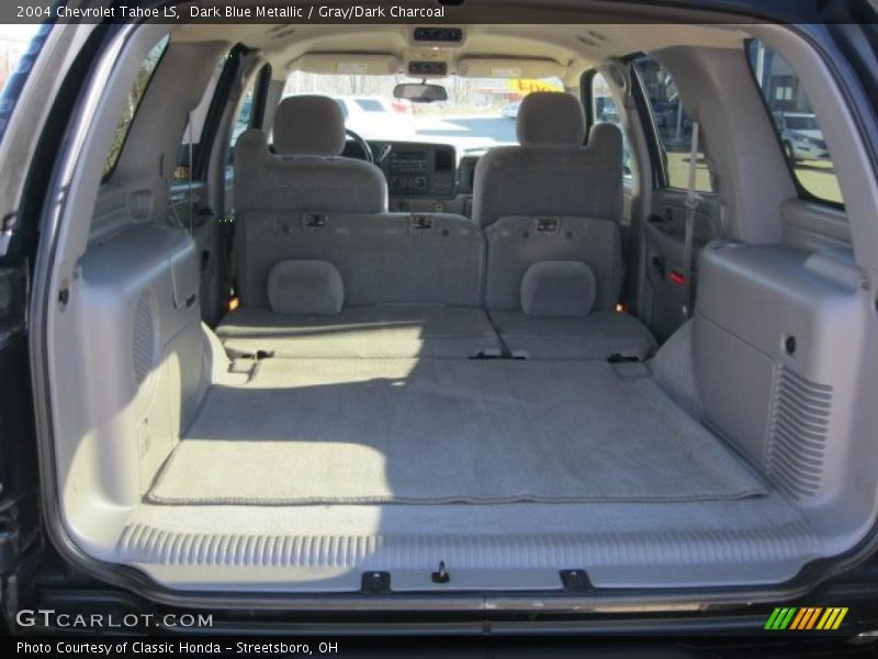 Dark Blue Metallic / Gray/Dark Charcoal 2004 Chevrolet Tahoe LS