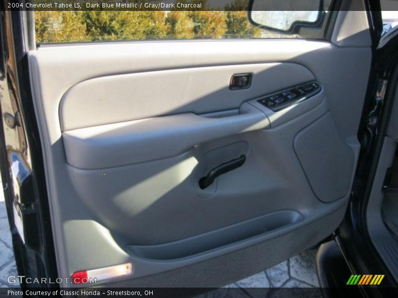 Dark Blue Metallic / Gray/Dark Charcoal 2004 Chevrolet Tahoe LS