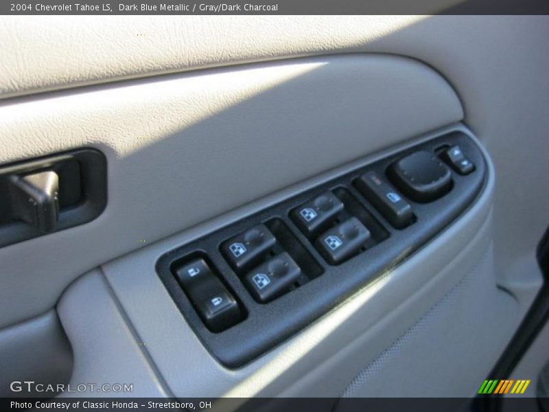 Dark Blue Metallic / Gray/Dark Charcoal 2004 Chevrolet Tahoe LS