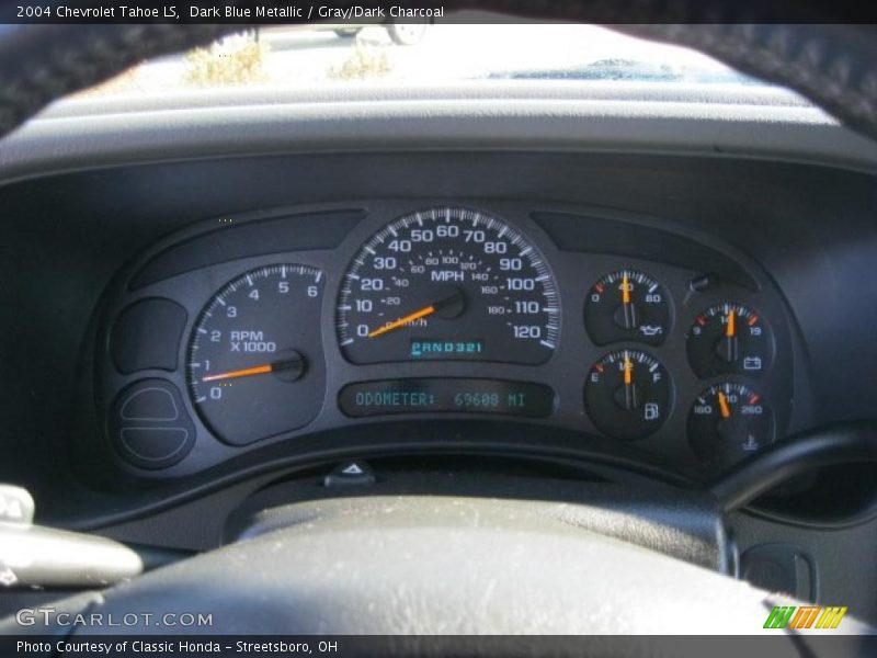 Dark Blue Metallic / Gray/Dark Charcoal 2004 Chevrolet Tahoe LS