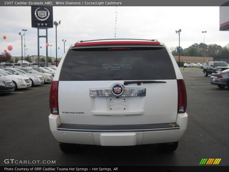 White Diamond / Cocoa/Light Cashmere 2007 Cadillac Escalade AWD