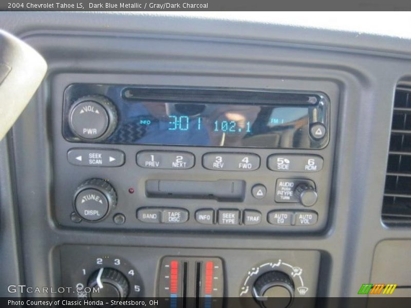Dark Blue Metallic / Gray/Dark Charcoal 2004 Chevrolet Tahoe LS