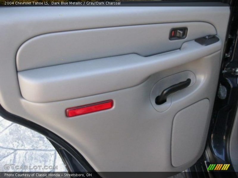 Dark Blue Metallic / Gray/Dark Charcoal 2004 Chevrolet Tahoe LS