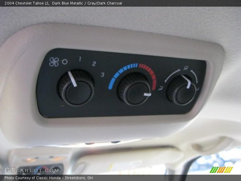 Dark Blue Metallic / Gray/Dark Charcoal 2004 Chevrolet Tahoe LS
