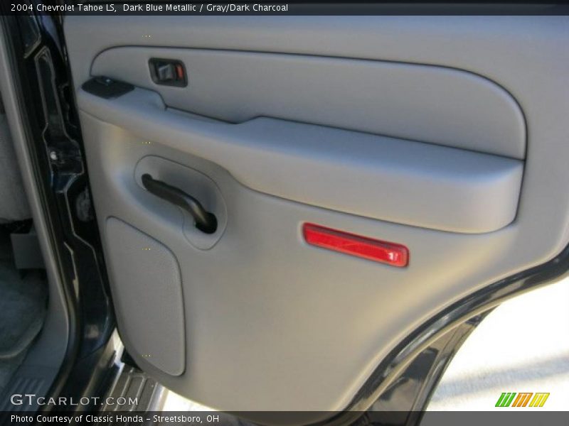 Dark Blue Metallic / Gray/Dark Charcoal 2004 Chevrolet Tahoe LS