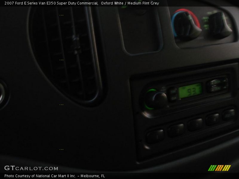 Oxford White / Medium Flint Grey 2007 Ford E Series Van E350 Super Duty Commercial