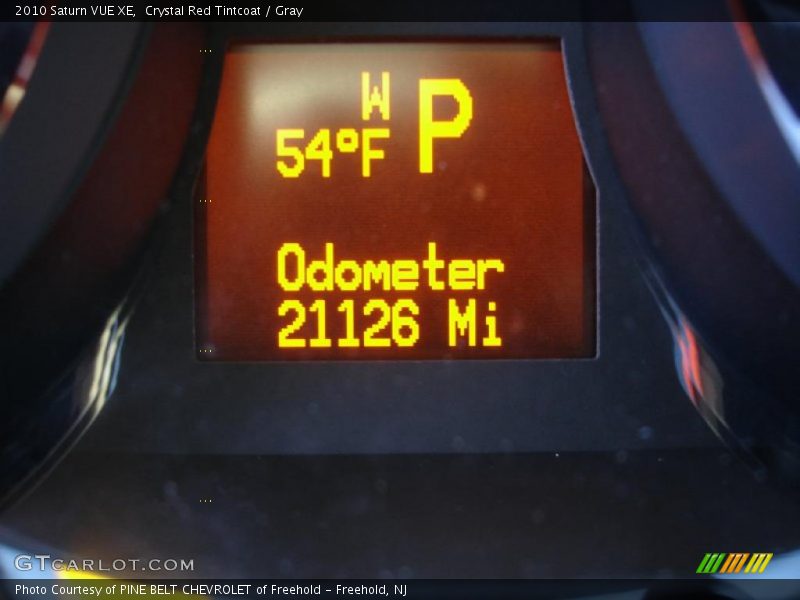 Crystal Red Tintcoat / Gray 2010 Saturn VUE XE