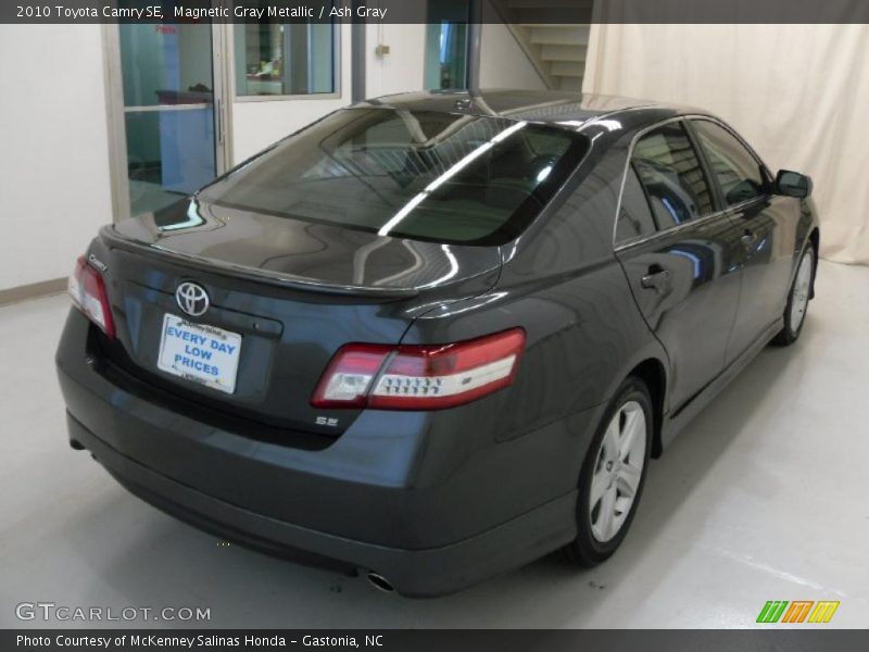 Magnetic Gray Metallic / Ash Gray 2010 Toyota Camry SE