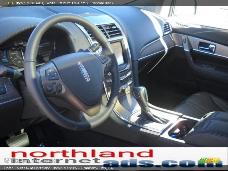 White Platinum Tri-Coat / Charcoal Black 2011 Lincoln MKX AWD