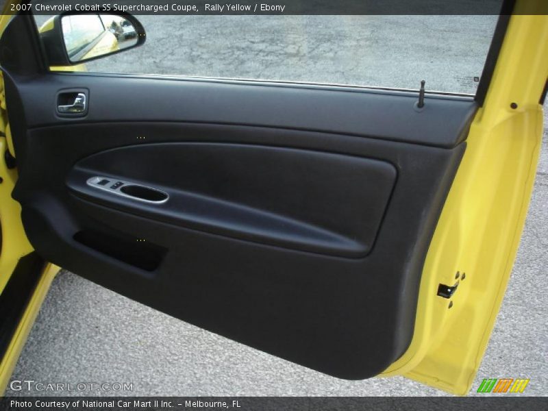 Door Panel of 2007 Cobalt SS Supercharged Coupe