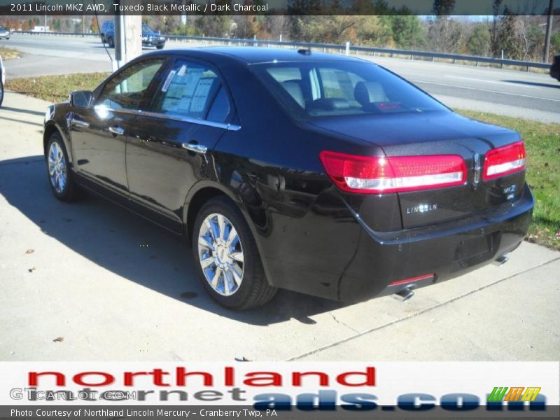 Tuxedo Black Metallic / Dark Charcoal 2011 Lincoln MKZ AWD