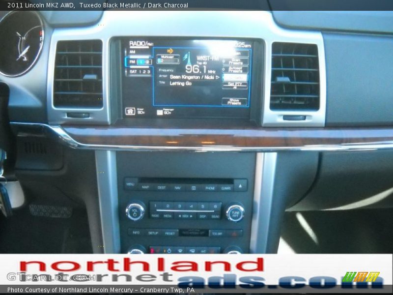 Tuxedo Black Metallic / Dark Charcoal 2011 Lincoln MKZ AWD