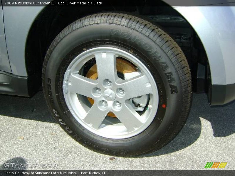 Cool Silver Metallic / Black 2009 Mitsubishi Outlander ES